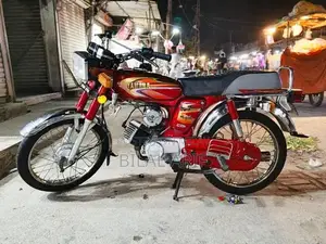 Yamaha 100cc Motorcycle - Compact Single Cylinder Bike