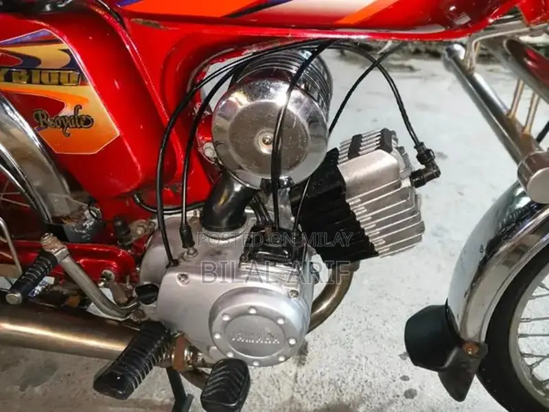 Yamaha 100cc Motorcycle - Compact Single Cylinder Bike