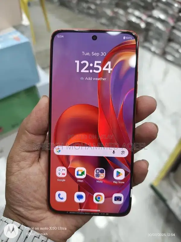 Slim Smartphone with High Storage Capacity