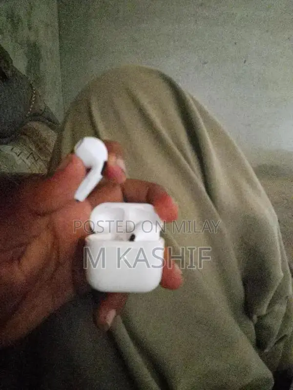 Wireless Earbuds with Long Battery Life