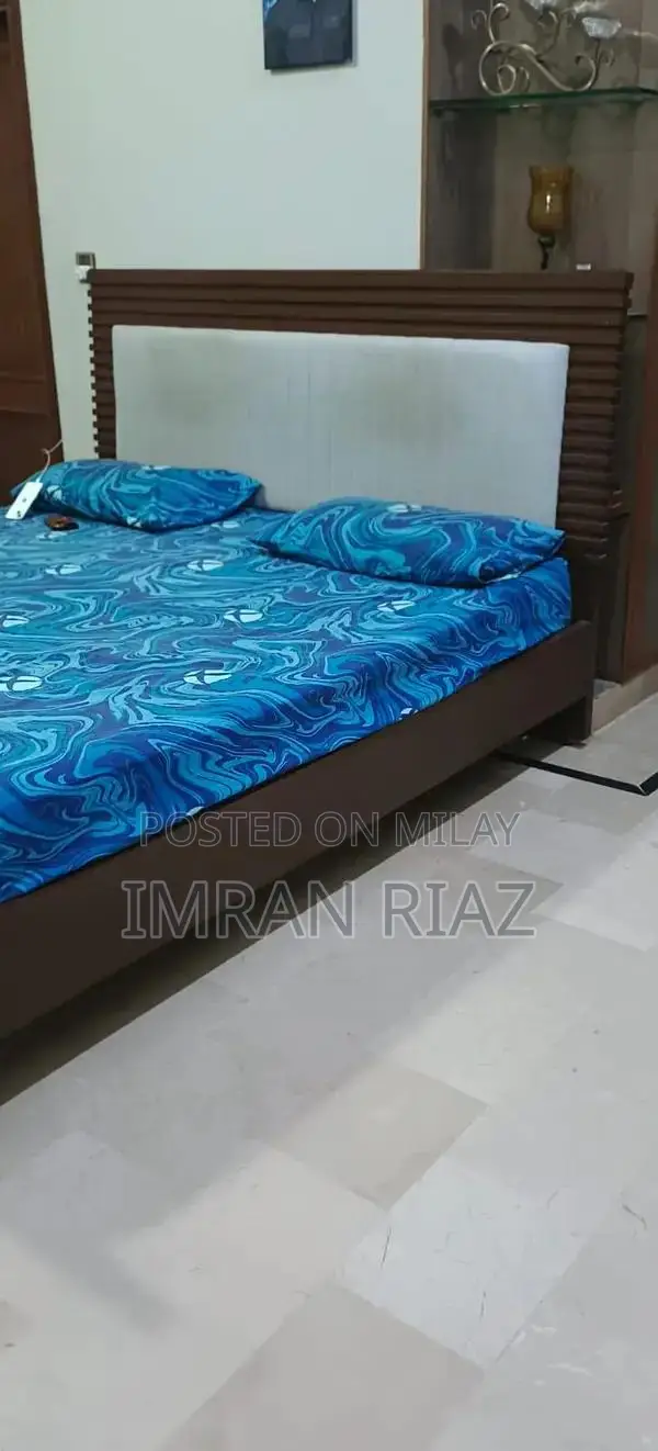 King Size Bed and Matching Dresser Set