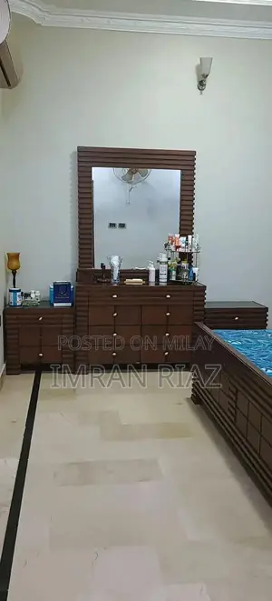 King Size Bed and Matching Dresser Set