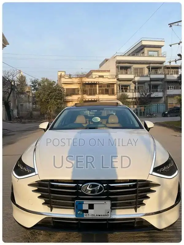 2022 Hyundai Sonata Mid-Size Sedan with Modern Design