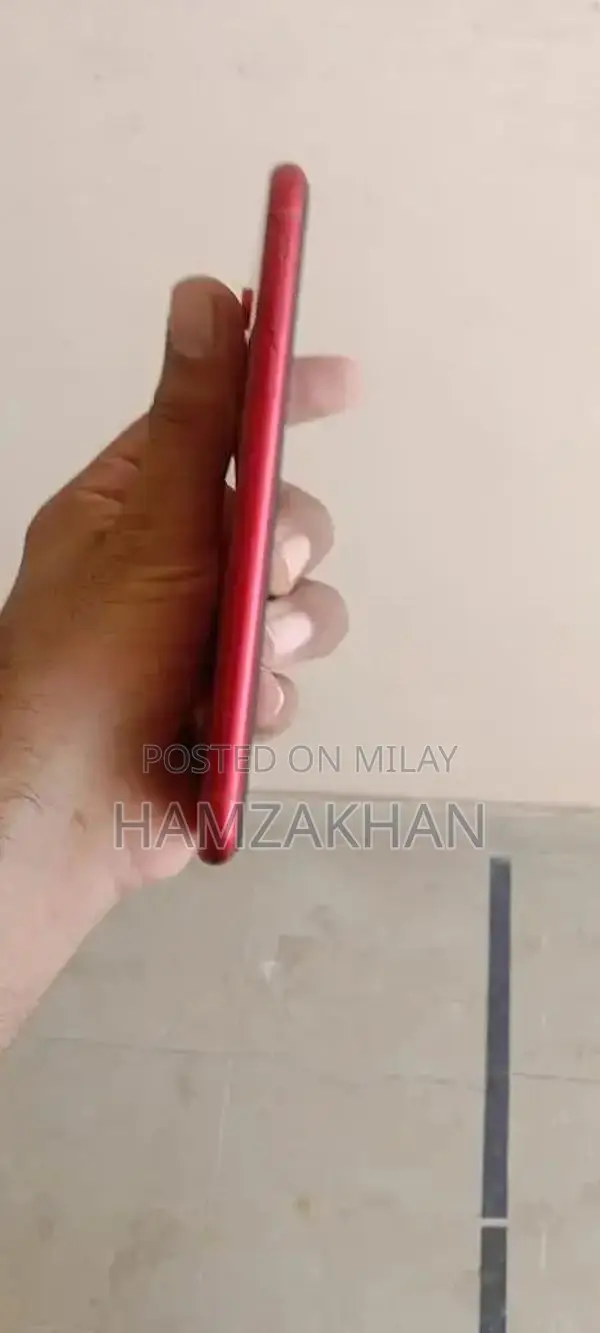 Apple iPhone XR 64GB Red Smartphone