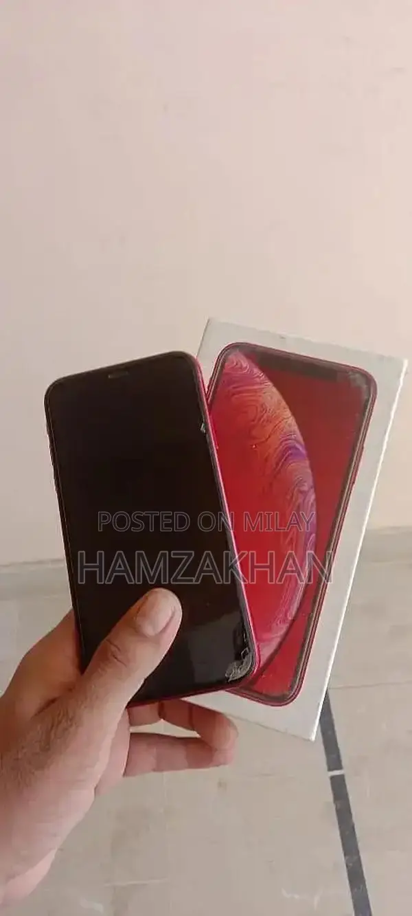 Apple iPhone XR 64GB Red Smartphone
