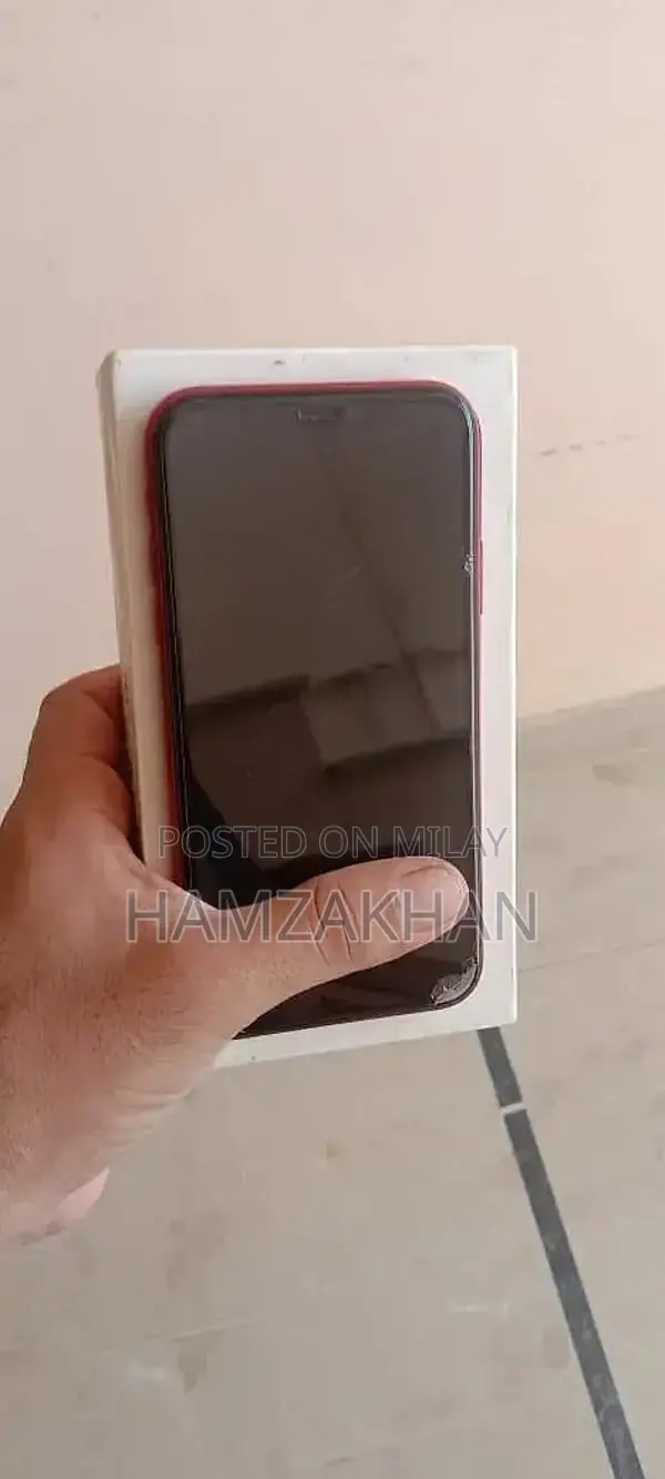 Apple iPhone XR 64GB Red Smartphone