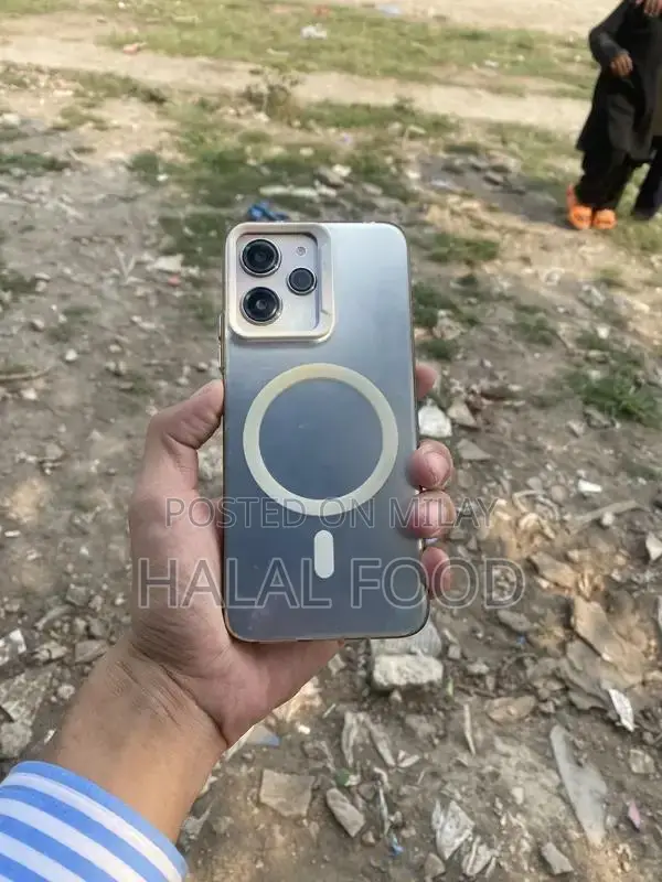 Compact Smartphone with 6/128GB Storage, Minimal Usage