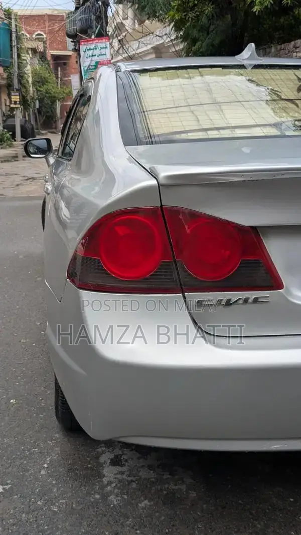 Honda Civic Reborn 2007 Sedan - Well-Maintained Vehicle