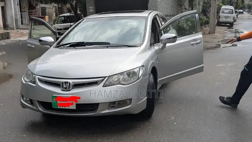 Honda Civic Reborn 2007 Sedan - Well-Maintained Vehicle