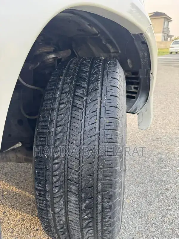 Toyota Land Cruiser Prado TZG 4x4 SUV - Korean Embassy Auction Vehicle