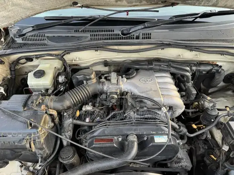 Toyota Land Cruiser Prado TZG 4x4 SUV - Korean Embassy Auction Vehicle