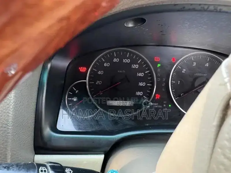 Toyota Land Cruiser Prado TZG 4x4 SUV - Korean Embassy Auction Vehicle