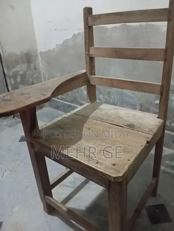 Solid Wood Student Chairs - Classic Classroom Seating