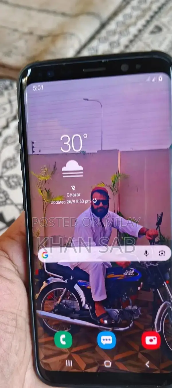 Used Mobile Phone with Functional Back Cover