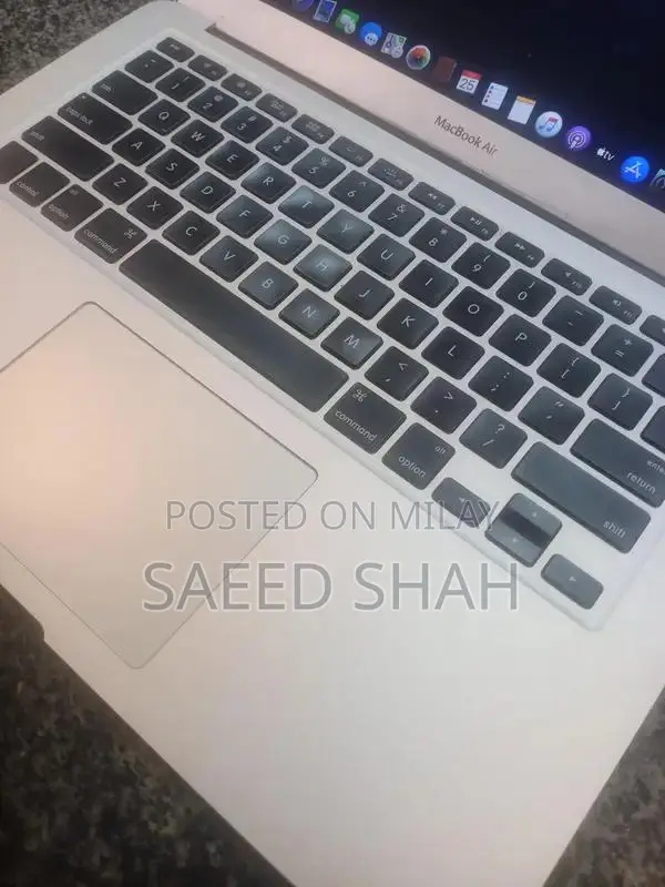 MacBook 2017 Laptop - Compact 8GB RAM Ultraportable