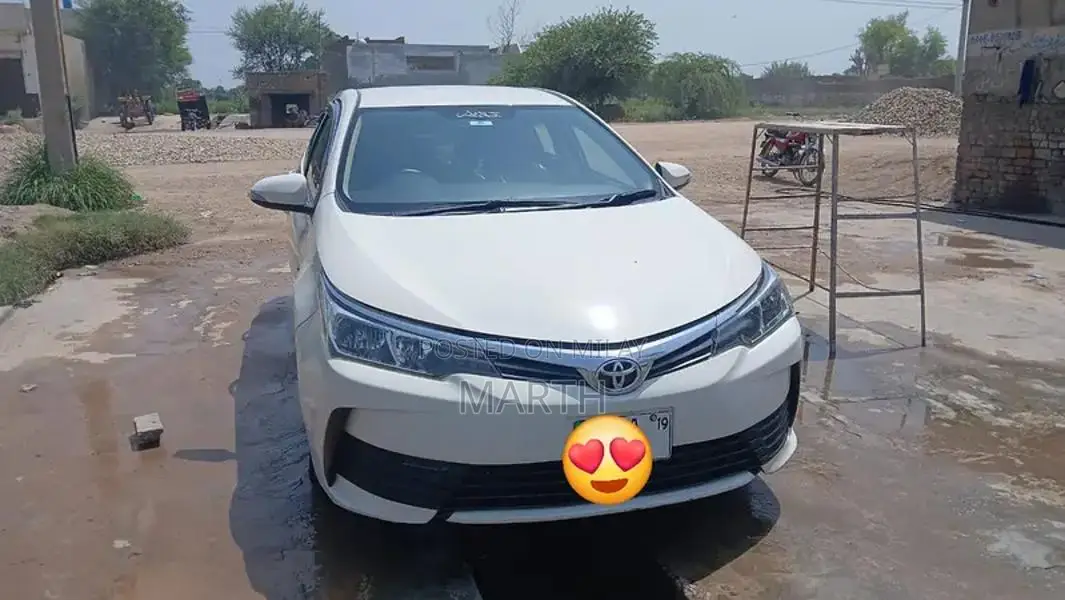 Toyota Corolla GLI 2018 Sedan with Low Mileage and Aftermarket Upgrade