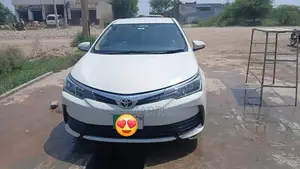 Toyota Corolla GLI 2018 Sedan with Low Mileage and Aftermarket Upgrade