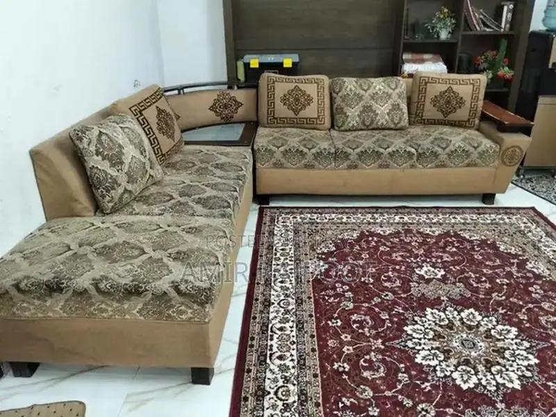 Spacious L-Shaped Sofa - Family-Friendly 8-Seat Living Room Furniture