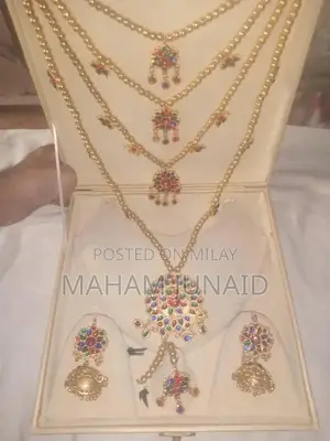 Traditional Indian Ethnic Jewelry Set - Vintage Design