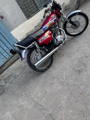 Honda 125cc Motorcycle 2020 Golden Number Edition