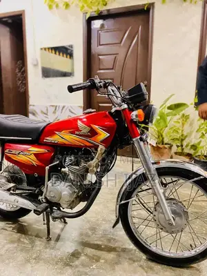 Photo - Honda CG 125 Motorcycle - 2016 Model with 2021 Modifications