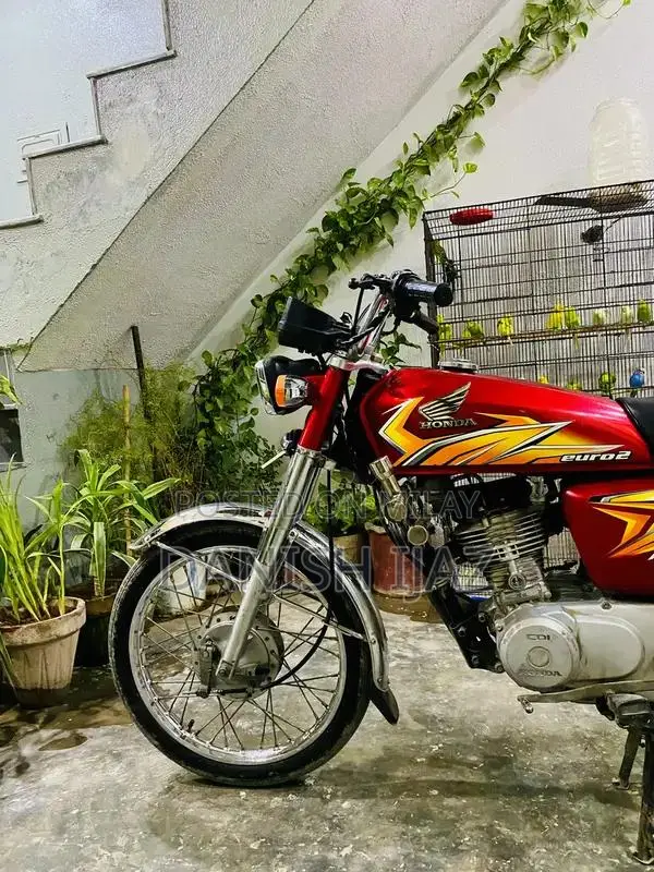 Honda CG 125 Motorcycle - 2016 Model with 2021 Modifications