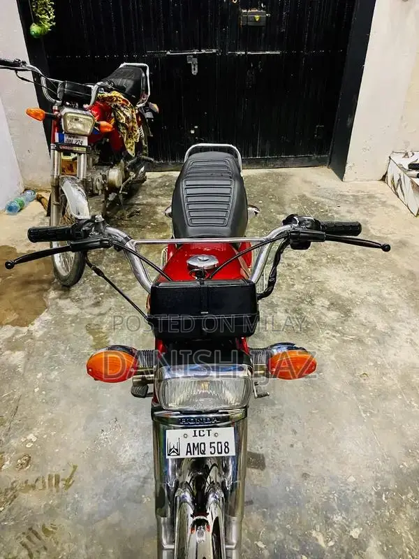 Honda CG 125 Motorcycle - 2016 Model with 2021 Modifications