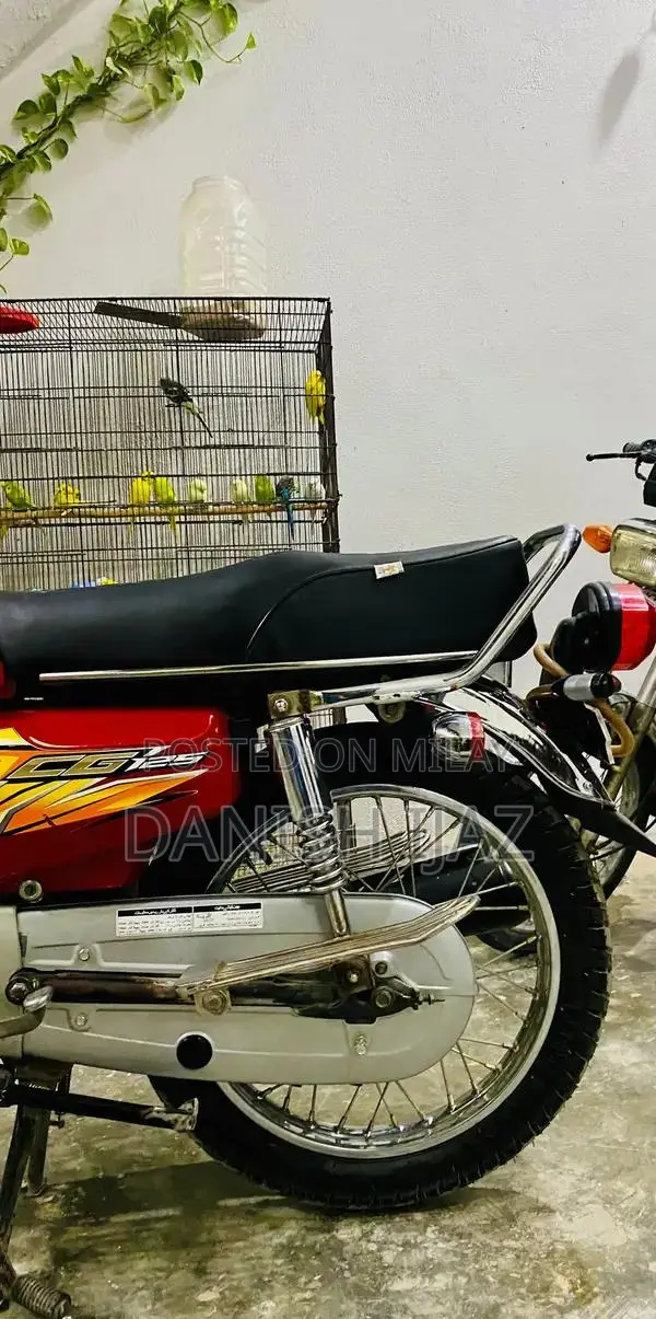 Honda CG 125 Motorcycle - 2016 Model with 2021 Modifications