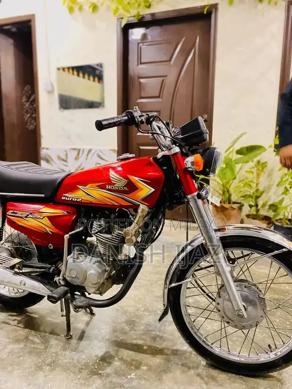 Honda CG 125 Motorcycle - 2016 Model with 2021 Modifications
