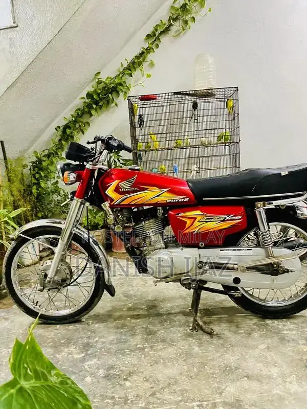 Honda CG 125 Motorcycle - 2016 Model with 2021 Modifications