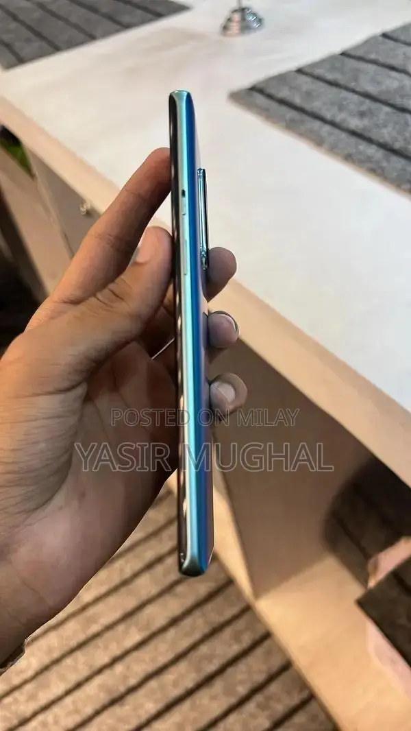 OnePlus 8 Pro Smartphone - 8GB RAM 128GB Storage