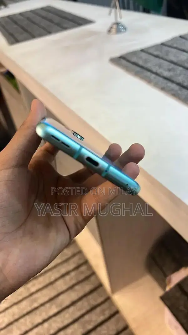 OnePlus 8 Pro Smartphone - 8GB RAM 128GB Storage