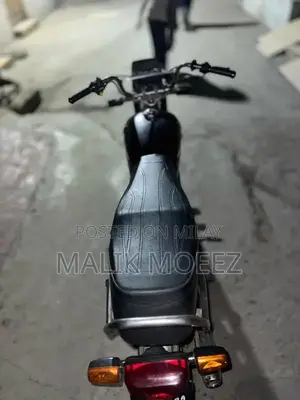 Honda CD 70 Motorcycle - Classic Two-Wheeler Commuter Bike