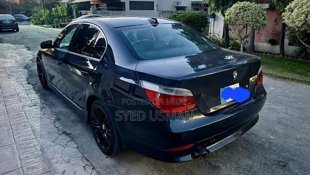 BMW 5 Series Sedan Imported Luxury Midsize Vehicle