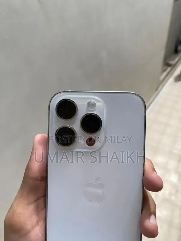 Apple iPhone 14 Pro 128GB Silver Smartphone