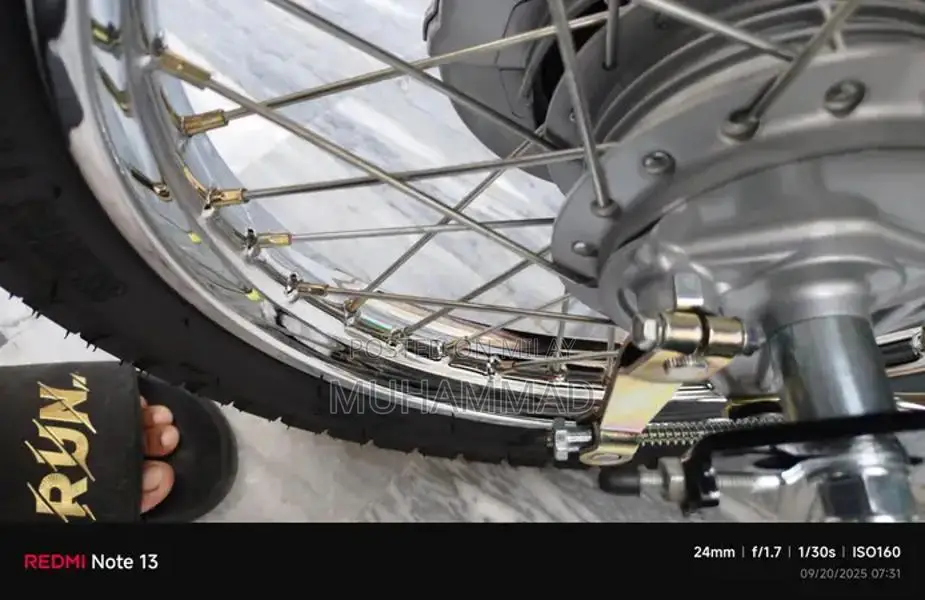 Honda 125cc Motorcycle 2025 Model - Near Mint Condition