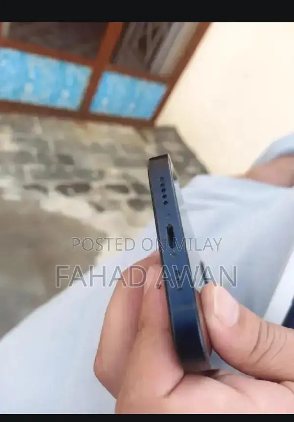 Apple Smartphone with High Battery Performance