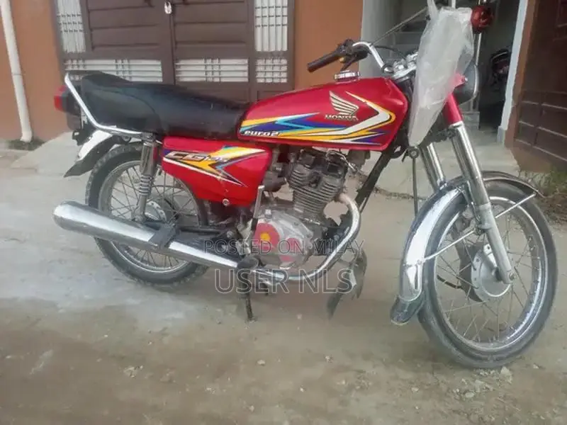 Honda CG 125 Motorcycle - 2019 Single Cylinder Bike