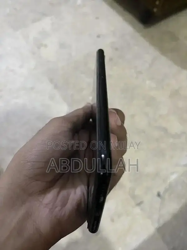 Apple Smartphone 7 Plus Touchscreen Mobile Device