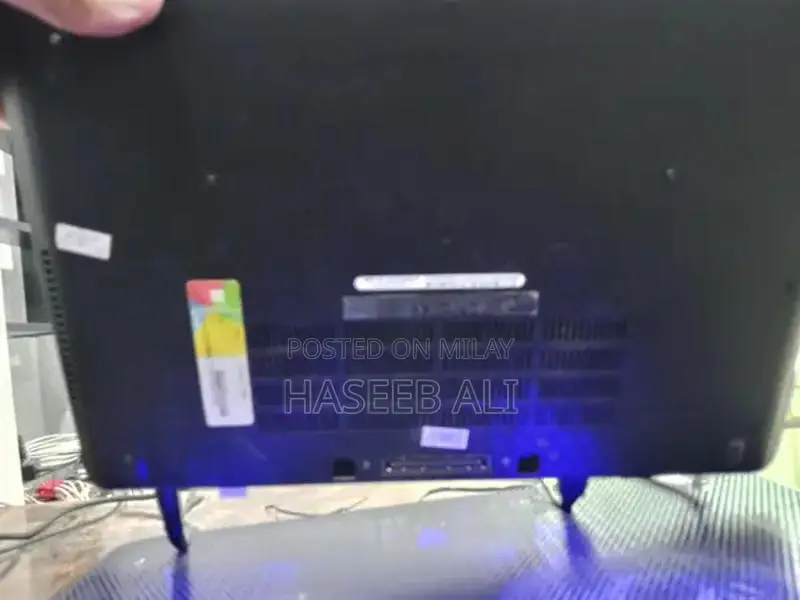 Dell Latitude E5450 Business Laptop with 14-inch Display