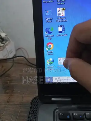 Dell Latitude E5450 Business Laptop with 14-inch Display