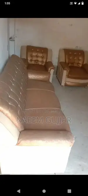 Five Seater Sofa in Good Condition - Comfortable Living Room Furniture