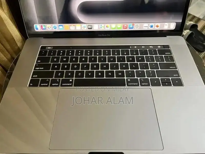 2019 MacBook Pro 15" Core i7 Laptop - High Performance