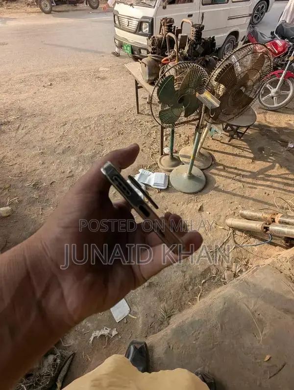 Infinix Note 40 Smartphone Complete Set with Accessories