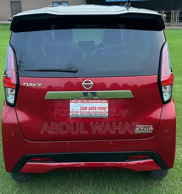 Nissan Dayz E-Hybrid Compact Crossover with ProPILOT Technology