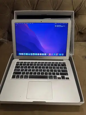 Photo - Apple MacBook 2013 Core i5 Laptop 4GB RAM 256GB SSD