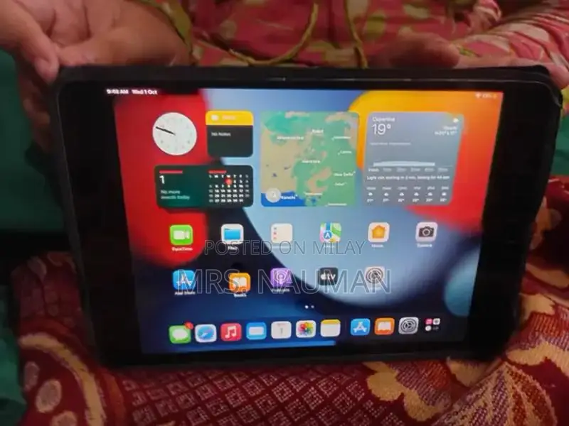 Apple iPad Mini 4 Tablet - Compact and Portable Device