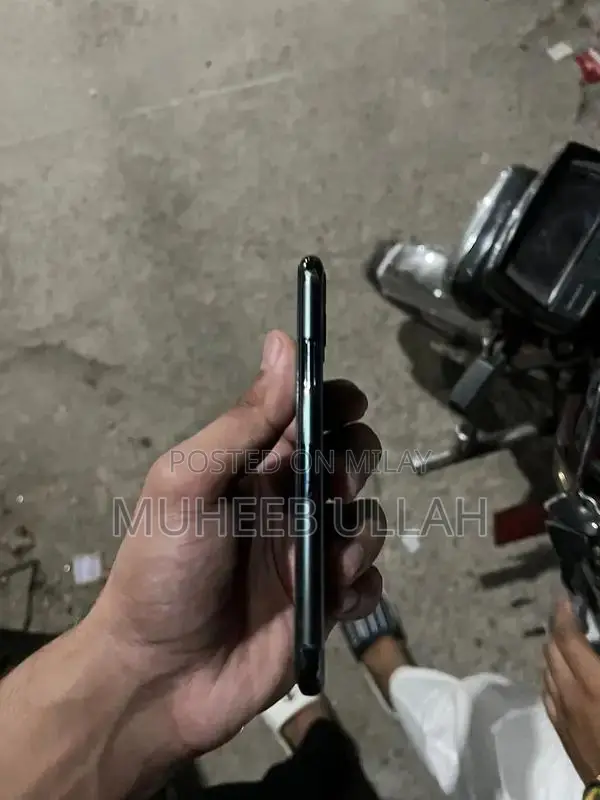 Apple iPhone 11 Pro Sea Green Smartphone