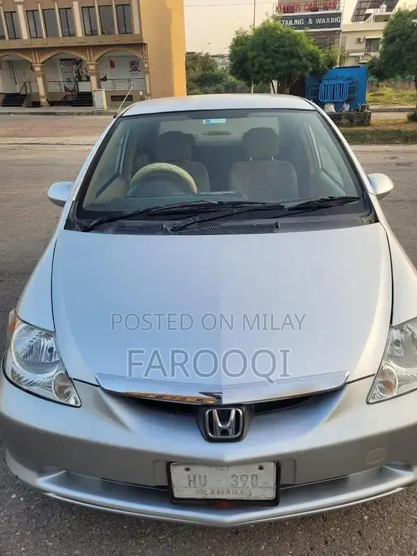 2004 City Manual Transmission Sedan with Clean Exterior