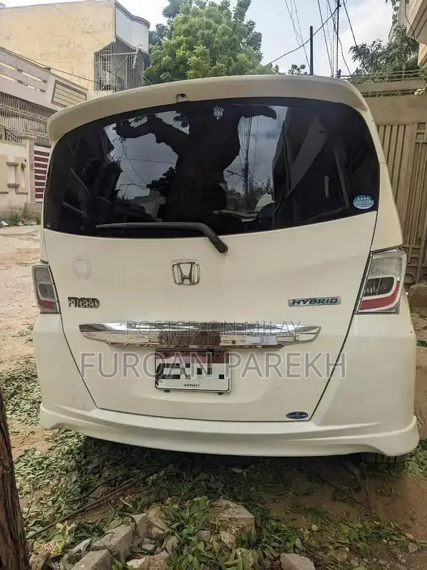 Honda Freed 6-Seater MPV - Reliable Family Vehicle